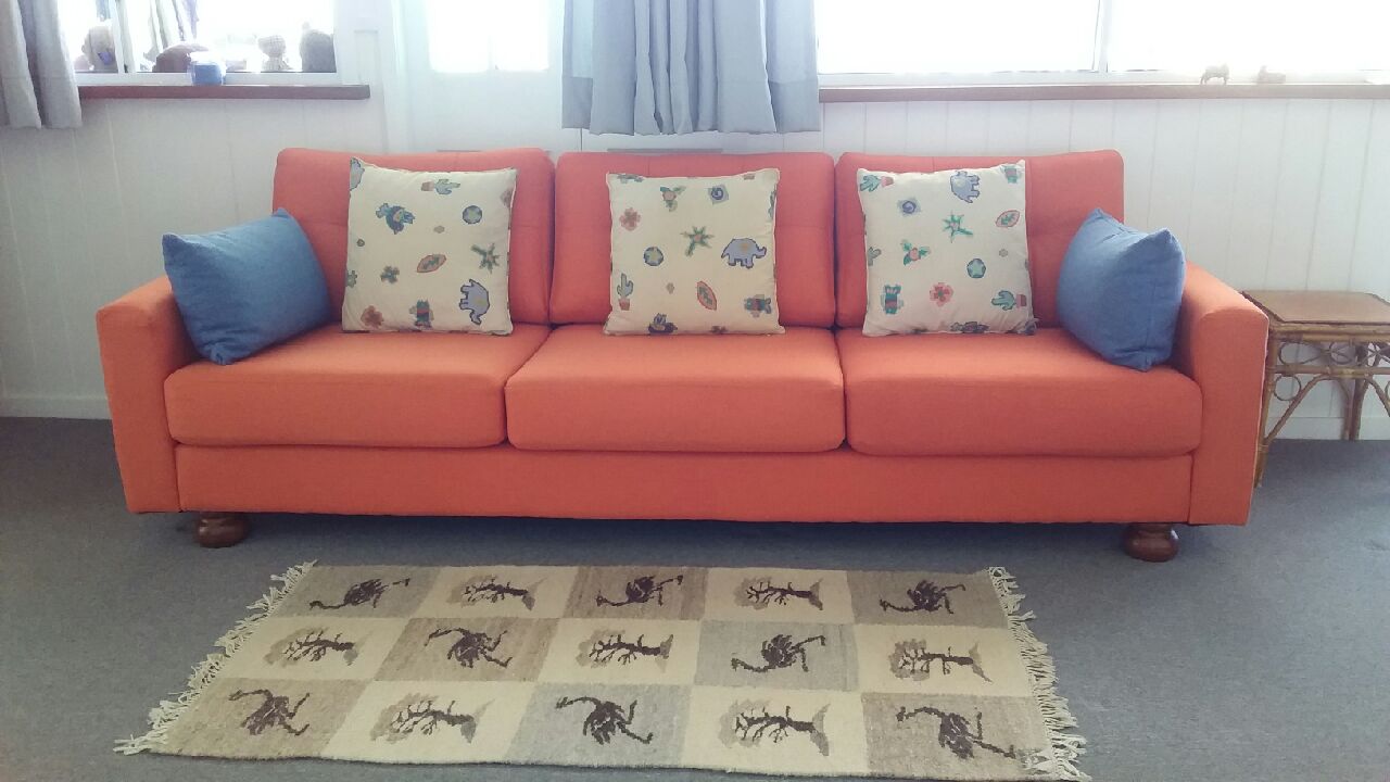Traditional turned sofa legs