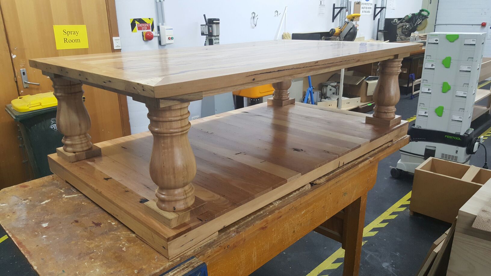 Coffee table columns 